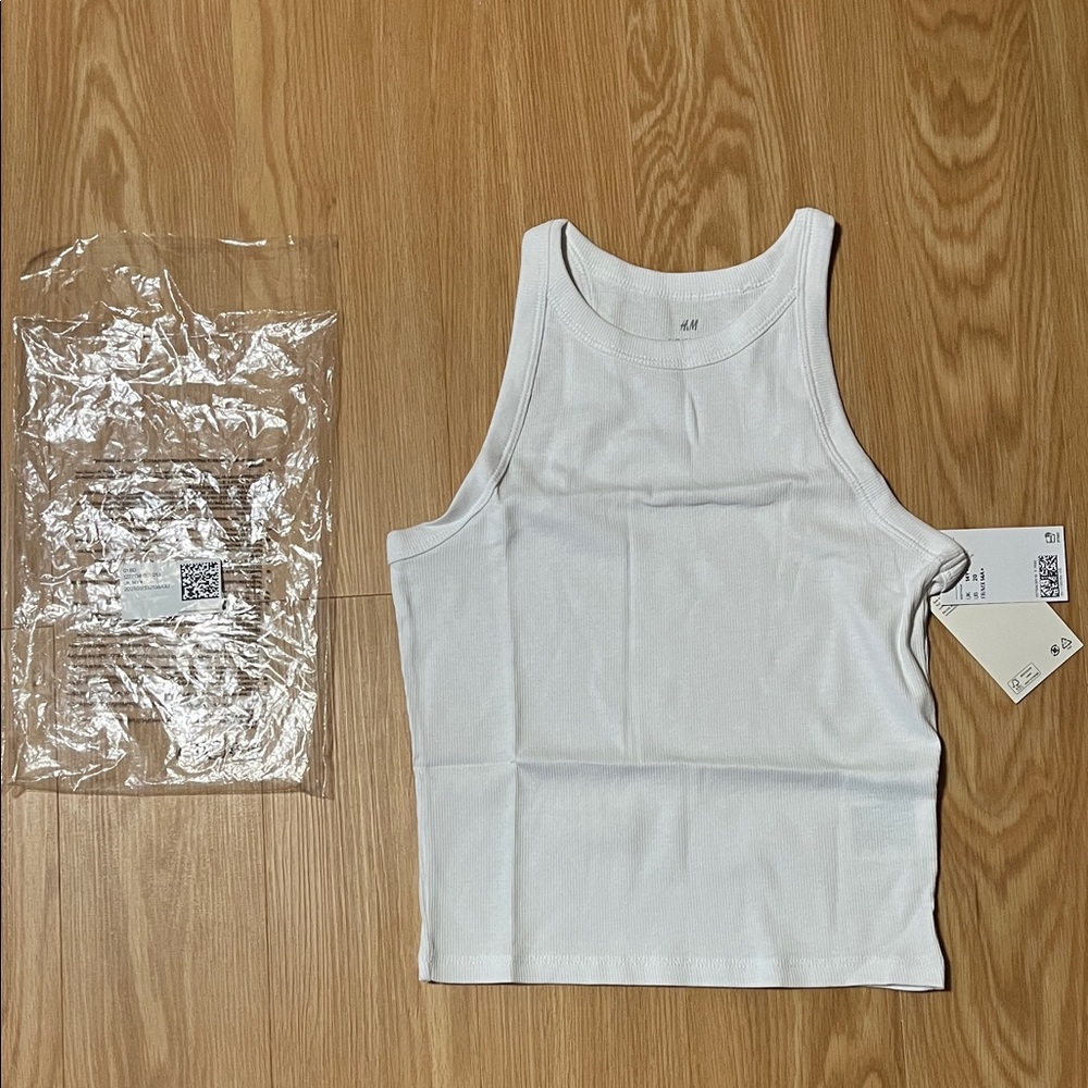 NWT H&M Classic White Tank Top, size girls 14+
